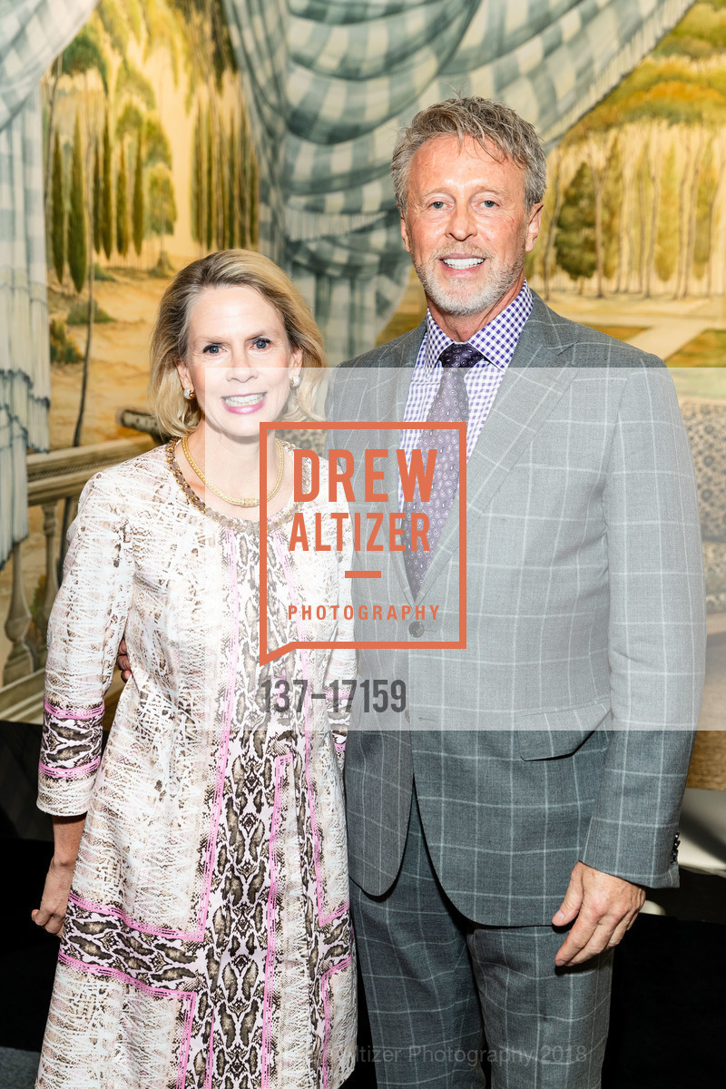 Didi Granger, Peter Hernandez, The San Francisco Fall Art & Antiques Show Opening Nigh Preview Gala, Festival Pavilion, Fort Mason Center for Arts & Culture, October 10th, 2018, Photo #137-17159 Didi Granger, Peter Hernandez, Photo #137-17159