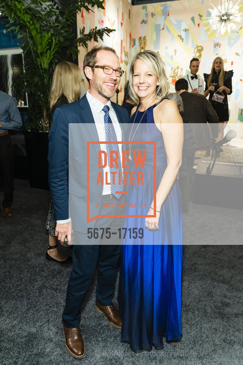 Tom Hertenstein, Holly Sherratt, The San Francisco Fall Art & Antiques Show Opening Nigh Preview Gala, Festival Pavilion, Fort Mason Center for Arts & Culture, October 10th, 2018, Photo #5675-17159 Tom Hertenstein, Holly Sherratt, Photo #5675-17159