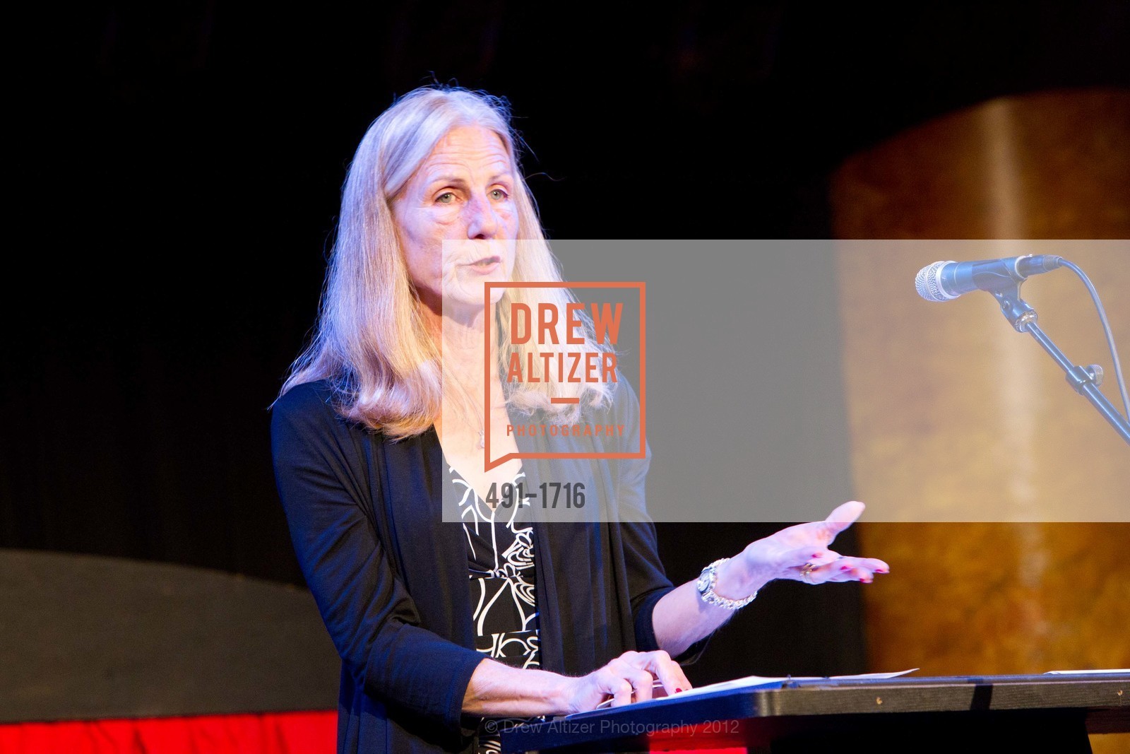 Mary Keyes, EPIPHANY CENTER Presents the 15th Annual Benefit Party & Show: POPS WE HARDLY KNEW YA, US, March 22nd, 2012, Photo #491-1716 Mary Keyes, Photo #491-1716