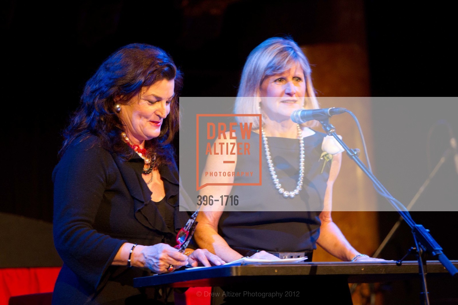 Sheila Kelly, Marion McGovern, EPIPHANY CENTER Presents the 15th Annual Benefit Party & Show: POPS WE HARDLY KNEW YA, US, March 22nd, 2012, Photo #396-1716 Sheila Kelly, Marion McGovern, Photo #396-1716