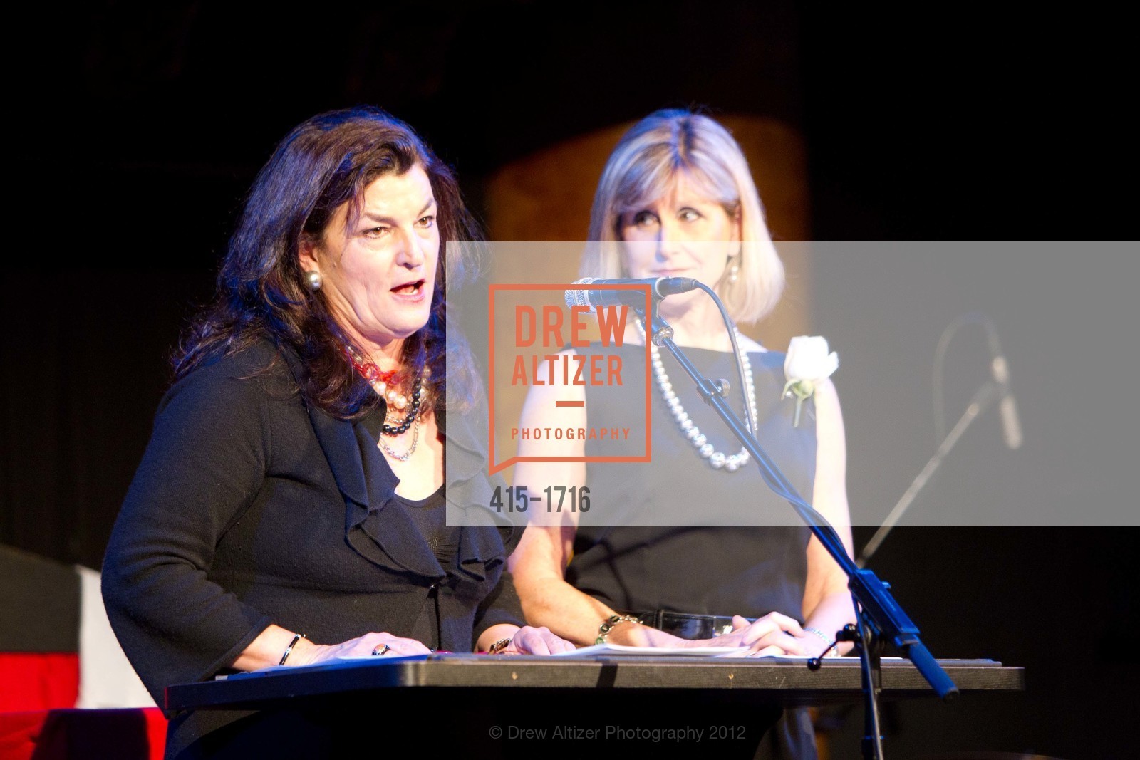 Sheila Kelly, Marion McGovern, EPIPHANY CENTER Presents the 15th Annual Benefit Party & Show: POPS WE HARDLY KNEW YA, US, March 22nd, 2012, Photo #415-1716 Sheila Kelly, Marion McGovern, Photo #415-1716