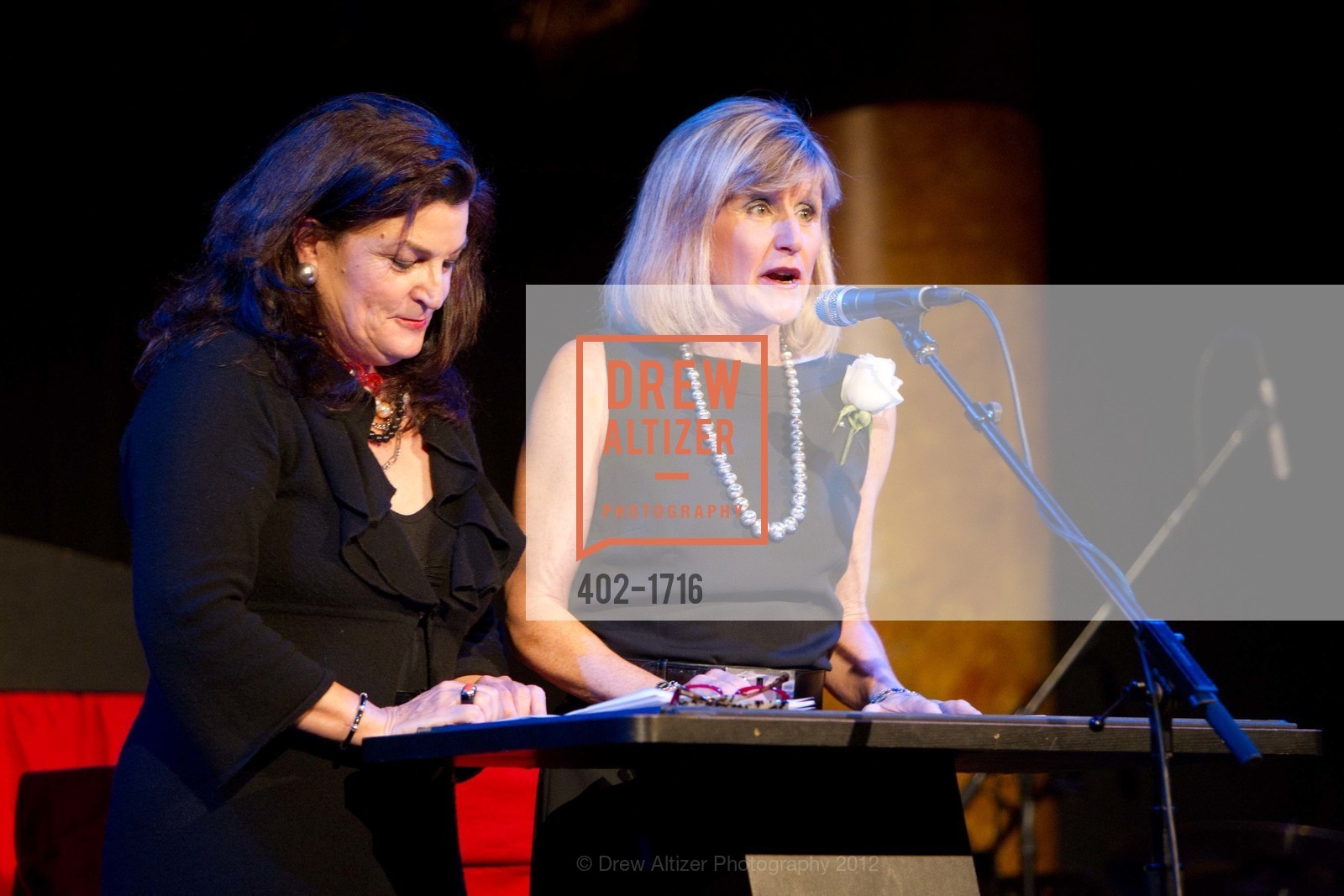 Sheila Kelly, Marion McGovern, EPIPHANY CENTER Presents the 15th Annual Benefit Party & Show: POPS WE HARDLY KNEW YA, US, March 22nd, 2012, Photo #402-1716 Sheila Kelly, Marion McGovern, Photo #402-1716