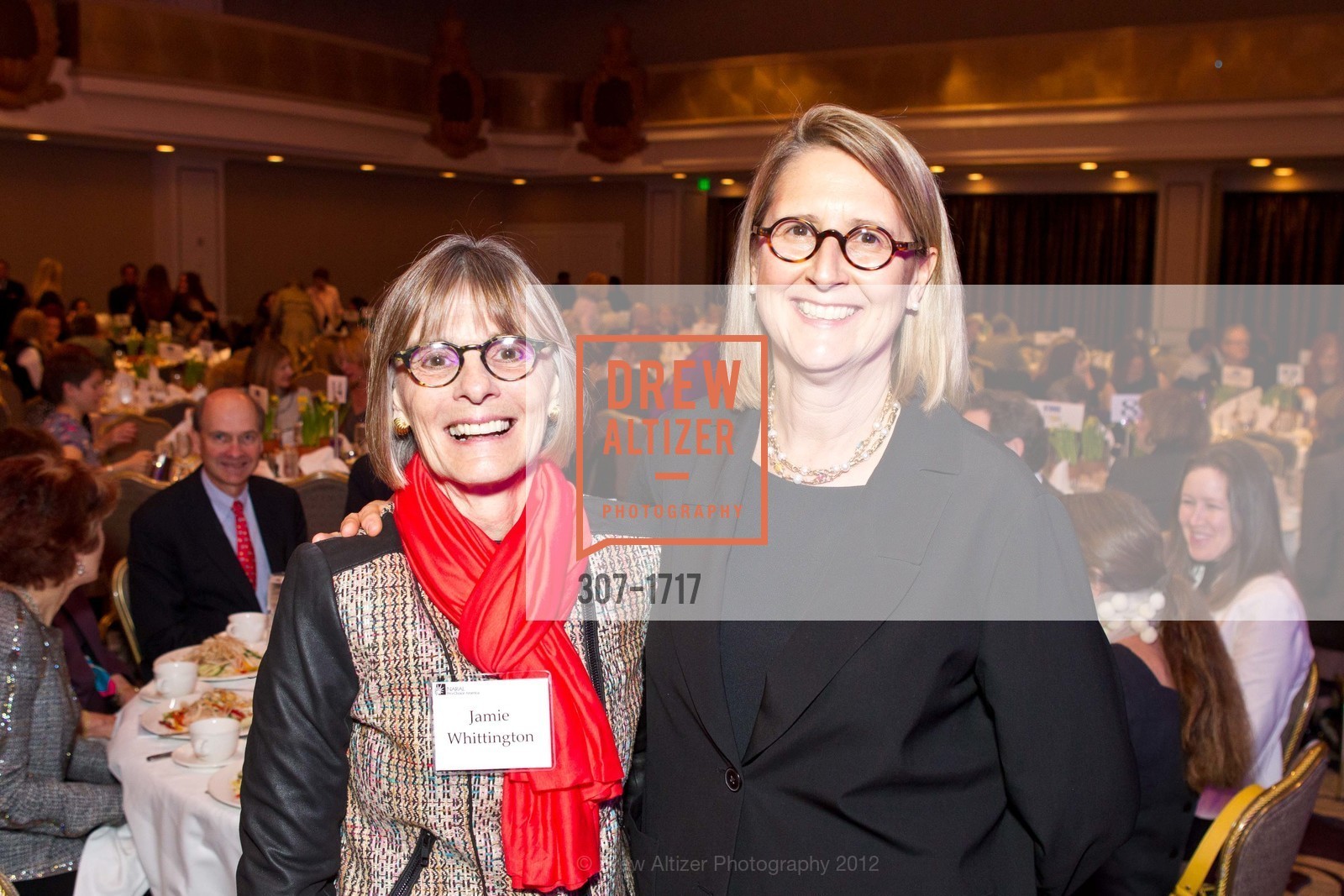 Jamie Whittington, Priscilla Geeslin, Photo #307-1717