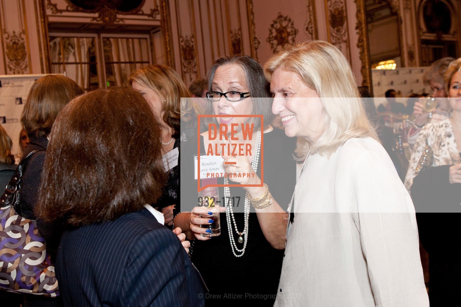 Rosalyn Jonas, Susan Hyatt, Photo #932-1717