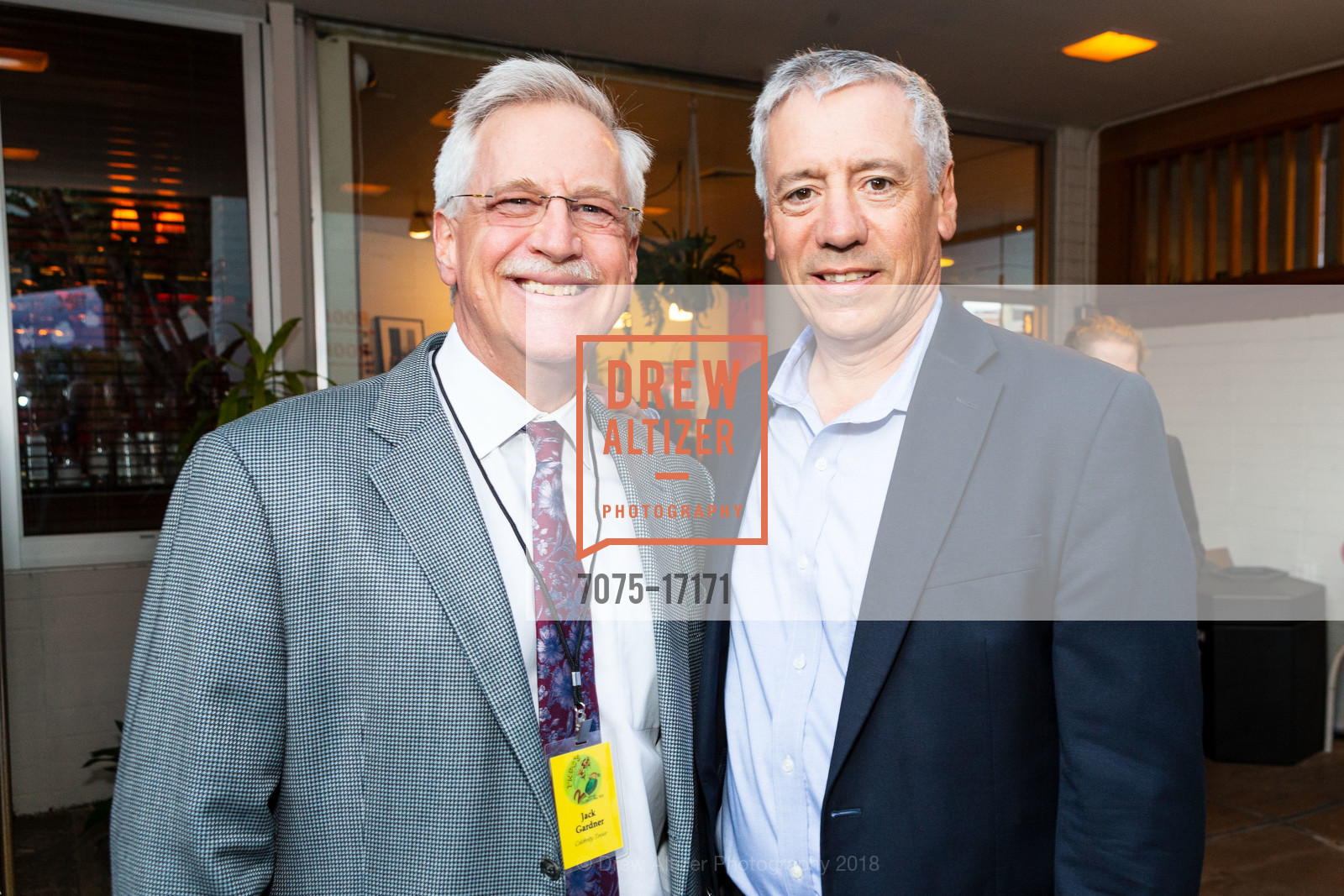 Jack Gardner, Chuck Palley, TNDC Pool Toss 2018, Phoenix Hotel. 601 Eddy St San Francisco CA 94109, October 10th, 2018, Photo #7075-17171 Jack Gardner, Chuck Palley, Photo #7075-17171
