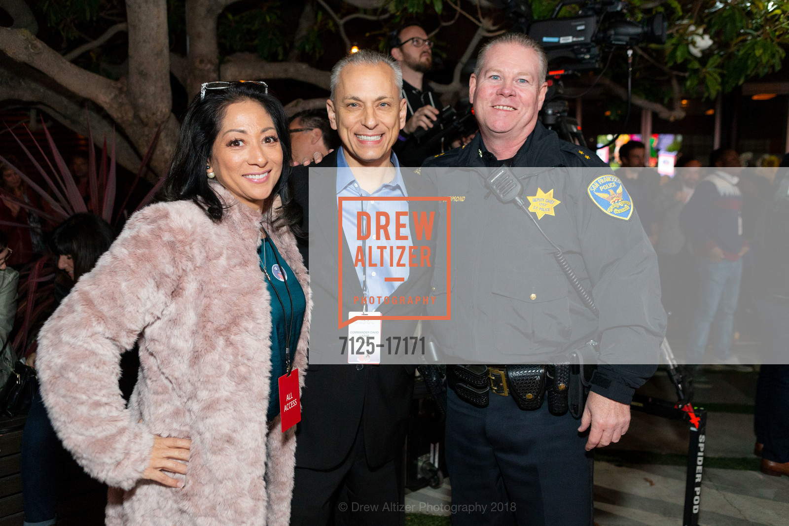Julie Lazar, David Lazar, TNDC Pool Toss 2018, Phoenix Hotel. 601 Eddy St San Francisco CA 94109, October 10th, 2018, Photo #7125-17171 Julie Lazar, David Lazar, Photo #7125-17171