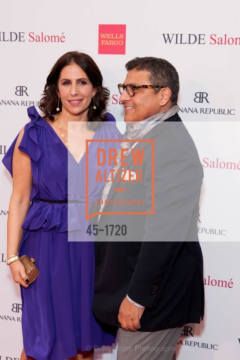 Lisa Grotts, Riccardo Benavides, Photo #45-1720