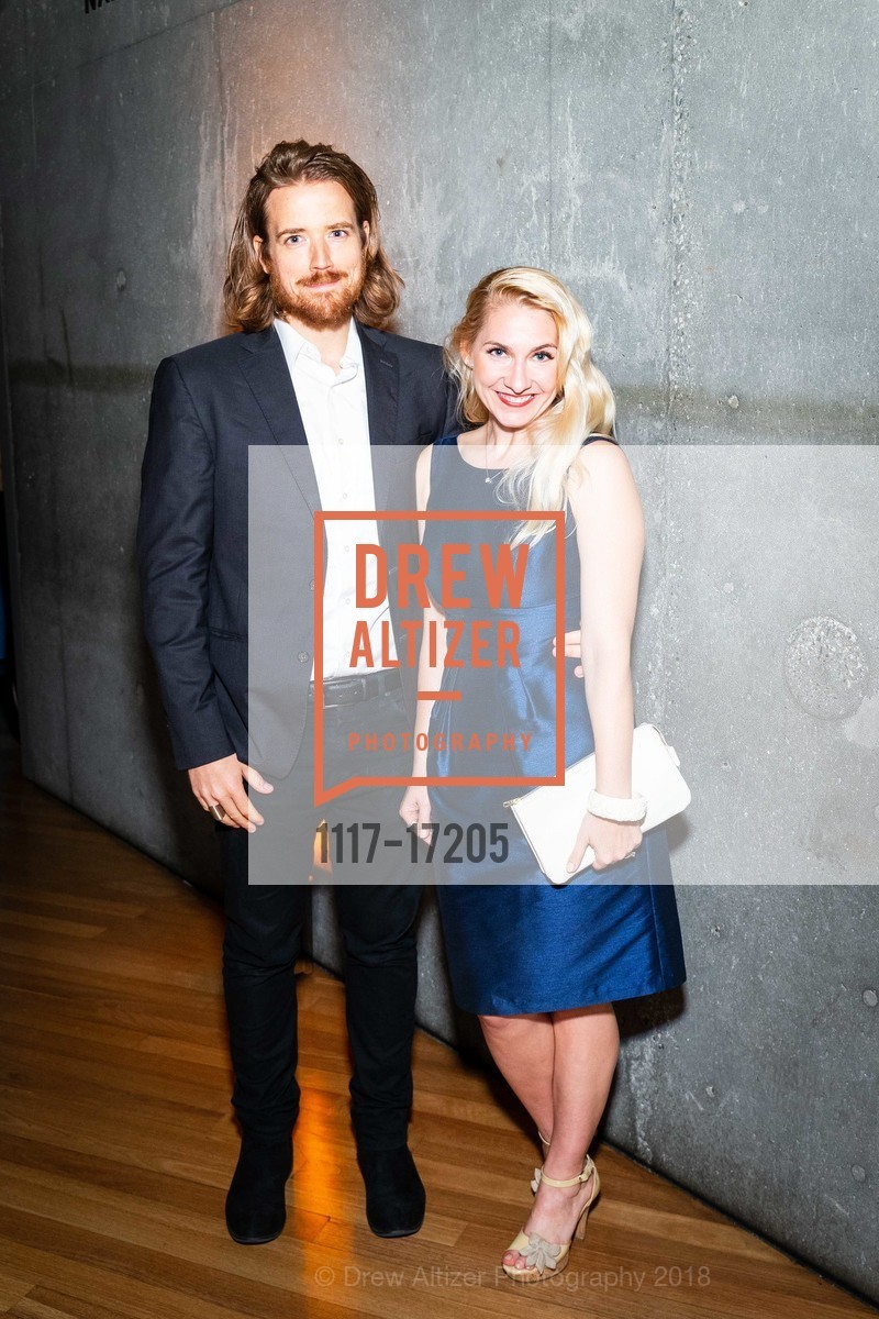 Craig Chapple, Gabrielle Chapple, ArtPoint: Contemporary Muslim Fashions, de Young Musuem, October 16th, 2018, Photo #1117-17205 Craig Chapple, Gabrielle Chapple, Photo #1117-17205