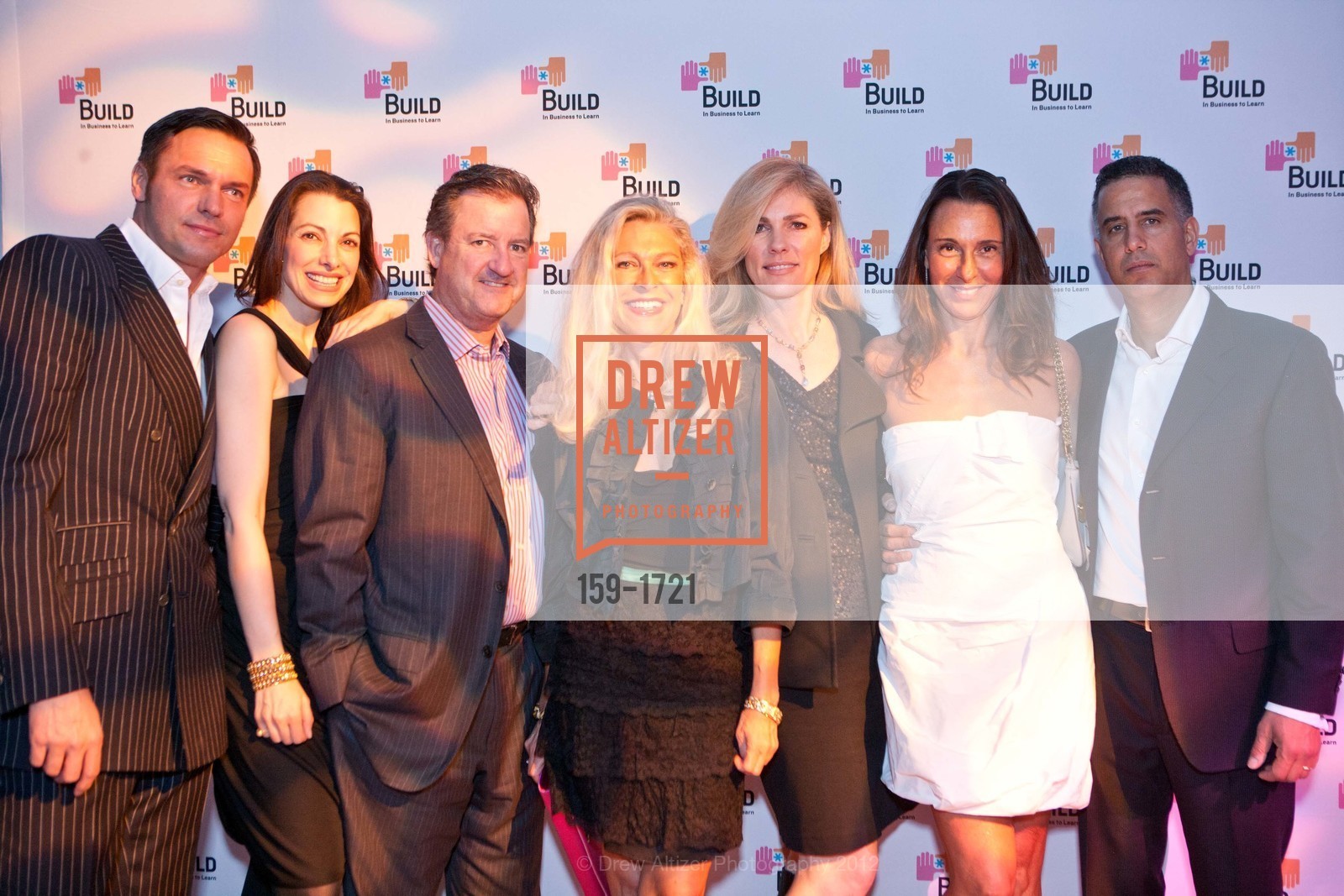 Aaron Smith, Shannon Getty, Susanna Jackson, Elisabetta Viani Puglisi, The BUILD Gala 2012, US, March 23rd, 2012, Photo #159-1721 Aaron Smith, Shannon Getty, Susanna Jackson, Elisabetta Viani Puglisi, Photo #159-1721