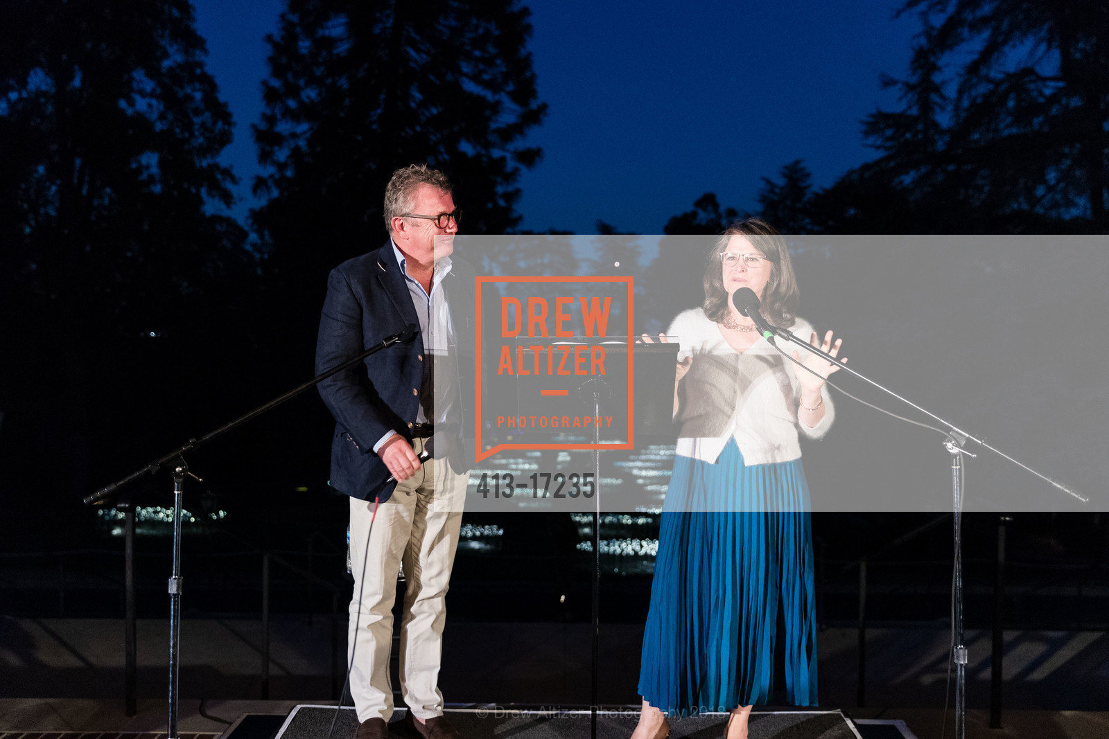 Bruce Munro, Kelly Sicat, Bruce Munro at Montalvo: Stories in Light VIP Preview Reception, Montalvo Arts Center. 15400 Montalvo Road, October 25th, 2018, Photo #413-17235 Bruce Munro, Kelly Sicat, Photo #413-17235