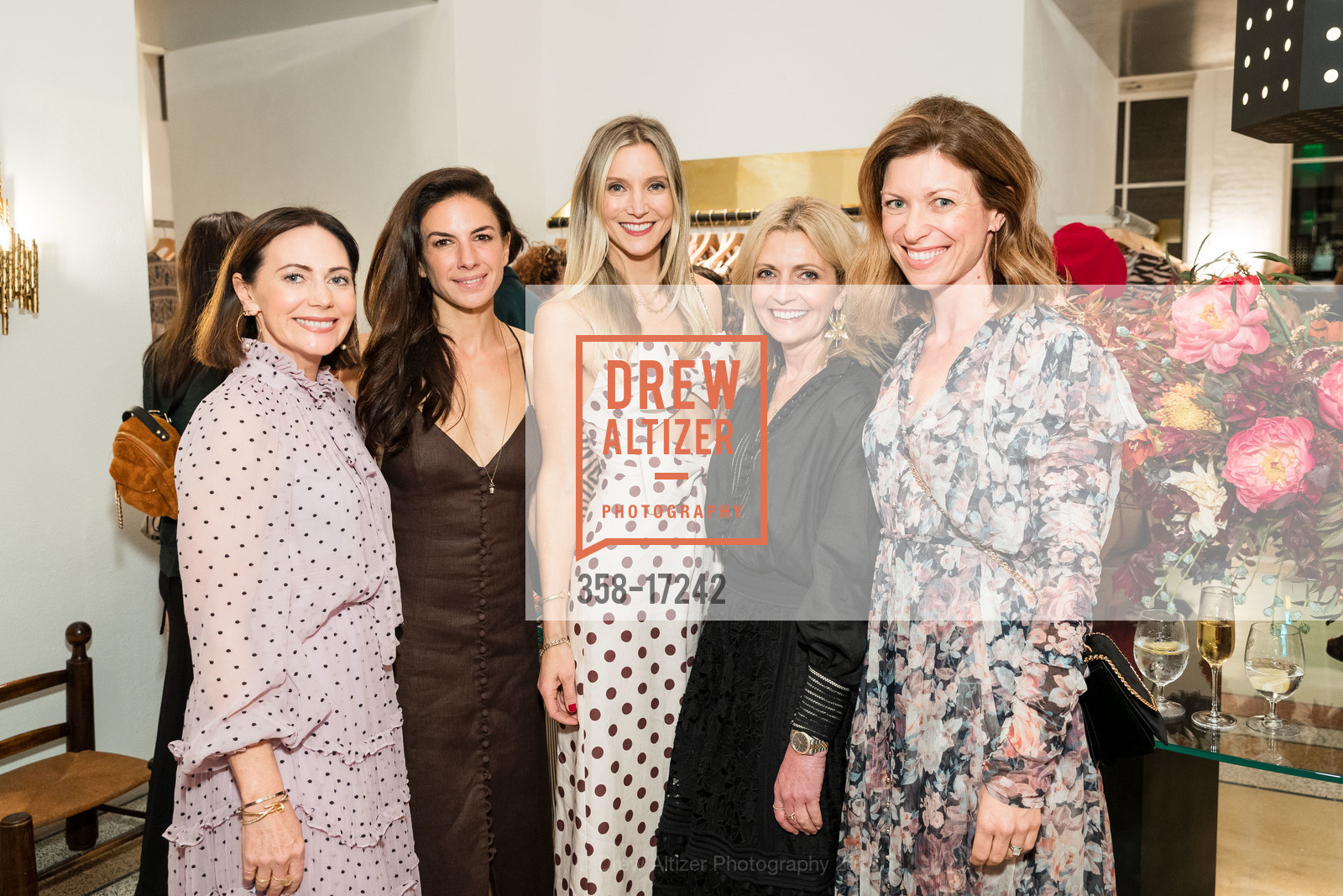 Nicky Zimmermann, Sabrina Buell, Calgary Avansino, Simone Zimmermann, Kathleen Kelly Janus, Zimmermann Store Opens in Jackson Square, Zimmermann. 458-460 Jackson Street, October 24th, 2018, Photo #358-17242 Nicky Zimmermann, Sabrina Buell, Calgary Avansino, Simone Zimmermann, Kathleen Kelly Janus, Photo #358-17242