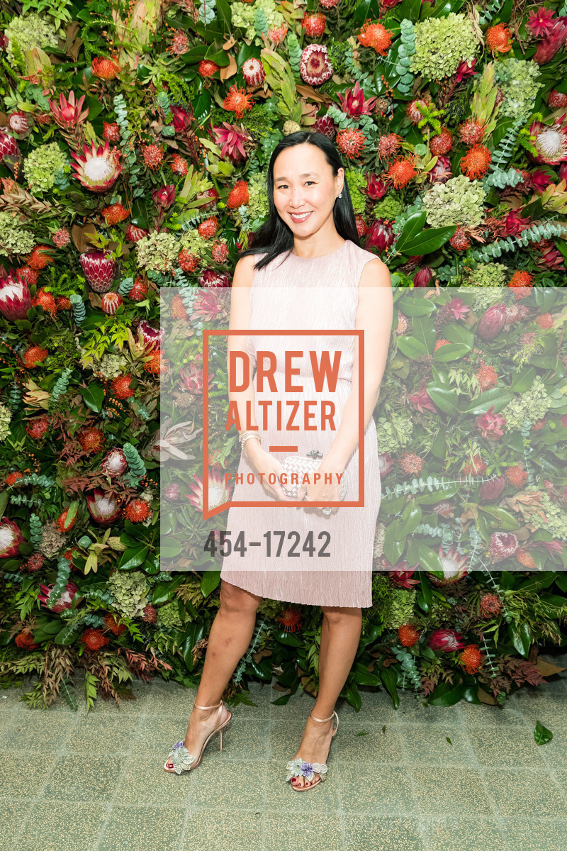 Carolyn Chang, Zimmermann Store Opens in Jackson Square, Zimmermann. 458-460 Jackson Street, October 24th, 2018, Photo #454-17242 Carolyn Chang, Photo #454-17242