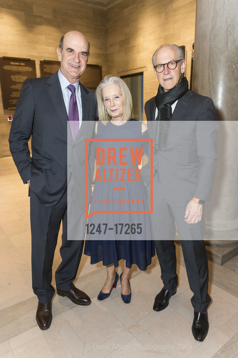 Bob Fisher, Mimi Haas, Glenn Lowry, Bizot Group Gala at Legion of Honor, Legion of Honor, October 26th, 2018, Photo #1247-17265 Bob Fisher, Mimi Haas, Glenn Lowry, Photo #1247-17265