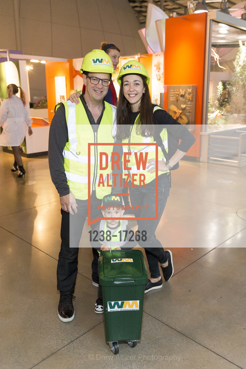 Jeff Horowitz, Lana Horowitz, Freddy Horowitz, SuperNatural Halloween 2018 at The California Academy of Sciences, California Academy of Sciences. 55 Music Concourse Drive, Photo #1238-17268 Jeff Horowitz, Lana Horowitz, Freddy Horowitz, Photo #1238-17268