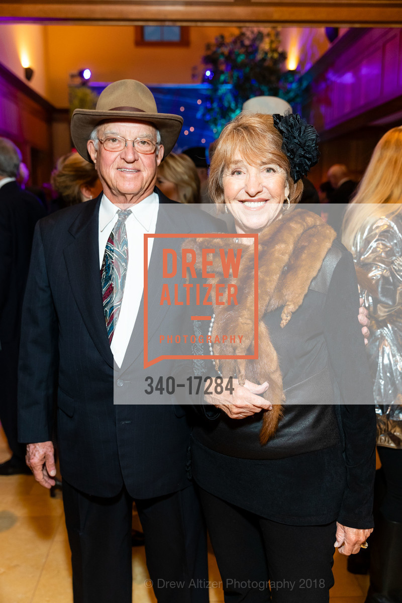 Rick Kniss, Liz Kniss, TheatreWorks Everlasting Gala 2018, Sharon Heights Country Club. 2900 Sand Hill Road, November 3rd, 2018, Photo #340-17284 Rick Kniss, Liz Kniss, Photo #340-17284