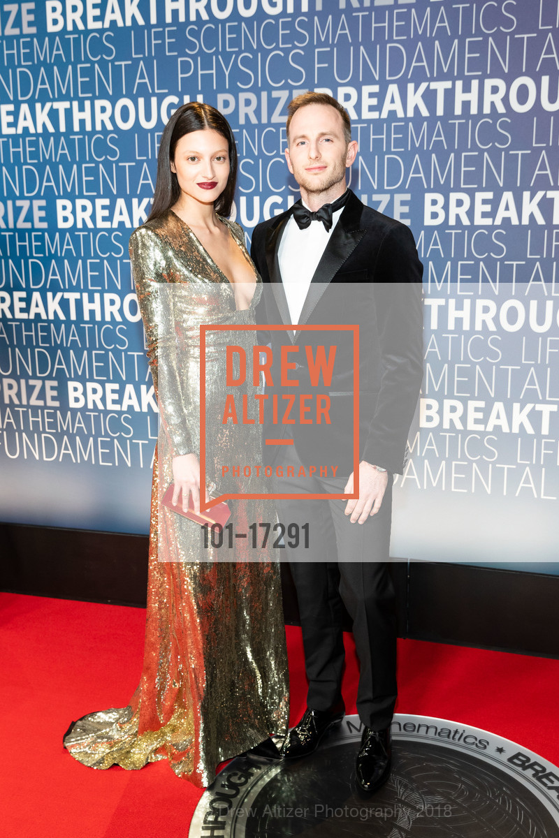 Isabelle Boemeke, Joe Gebbia, 7th Annual Breakthrough Prize Ceremony, NASA Ames Research Center, Hangar One. Moffett Federal Airfield, November 4th, 2018, Photo #101-17291 Isabelle Boemeke, Joe Gebbia, Photo #101-17291