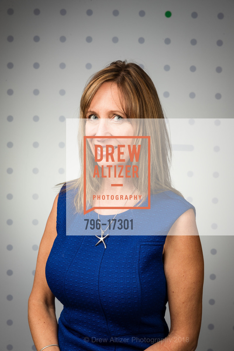 Laurie Ashe, Quickbooks Conference Headshot Booth Day 1 - Monday, San Jose McEnery Convention Center. 150 W San Carlos St, November 5th, 2018, Photo #796-17301 Laurie Ashe, Photo #796-17301