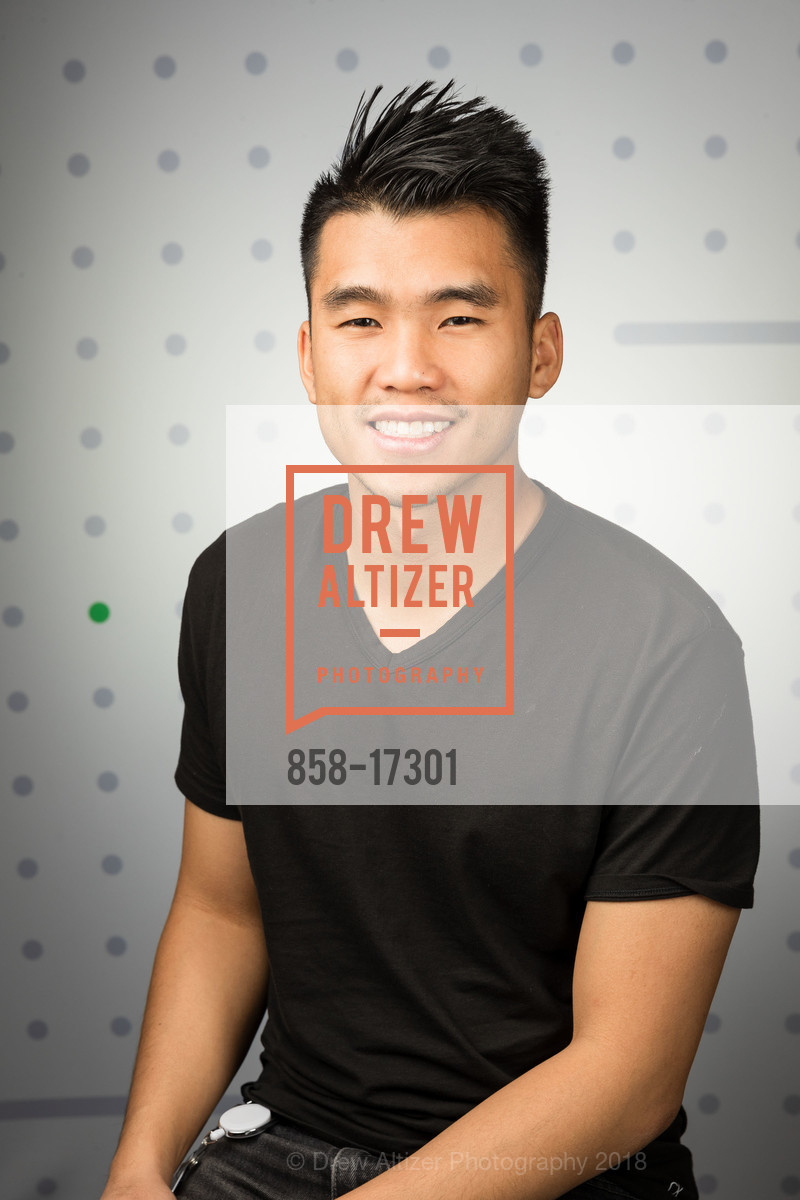 Hanson So, Quickbooks Conference Headshot Booth Day 1 - Monday, San Jose McEnery Convention Center. 150 W San Carlos St, November 5th, 2018, Photo #858-17301 Hanson So, Photo #858-17301