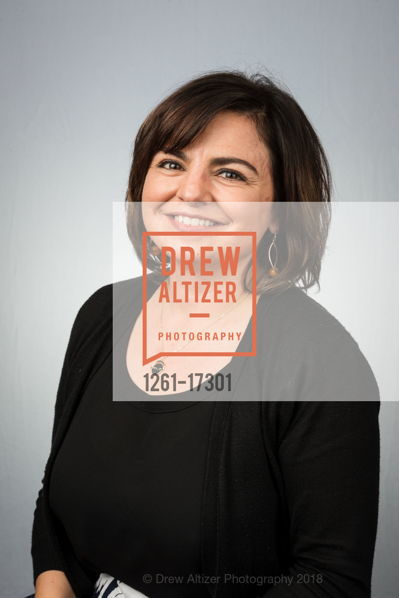 Sarah Prevost, Quickbooks Conference Headshot Booth Day 1 - Monday, San Jose McEnery Convention Center. 150 W San Carlos St, November 5th, 2018, Photo #1261-17301 Sarah Prevost, Photo #1261-17301