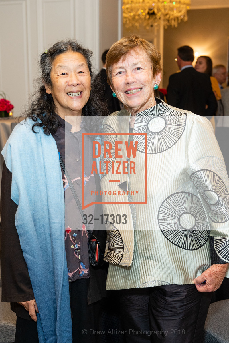 Mei Lei Wong, Betty Alberts, Photo #32-17303