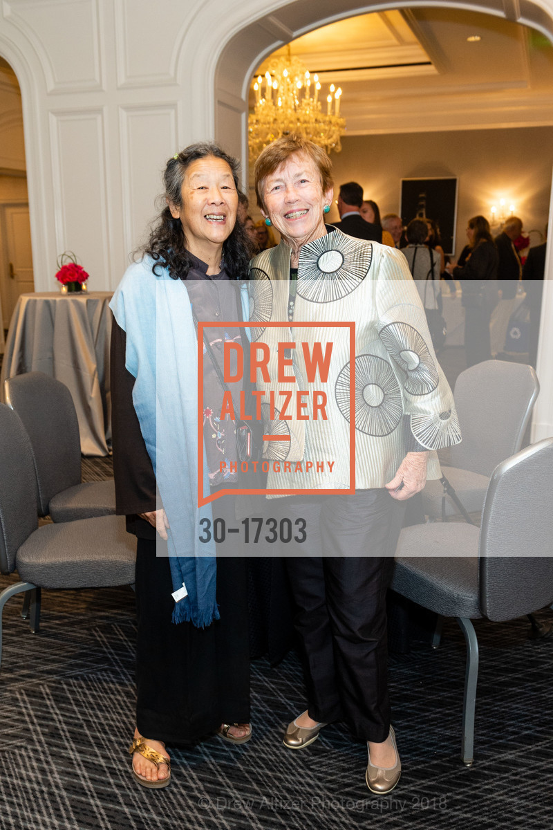 Mei Lei Wong, Betty Alberts, Photo #30-17303