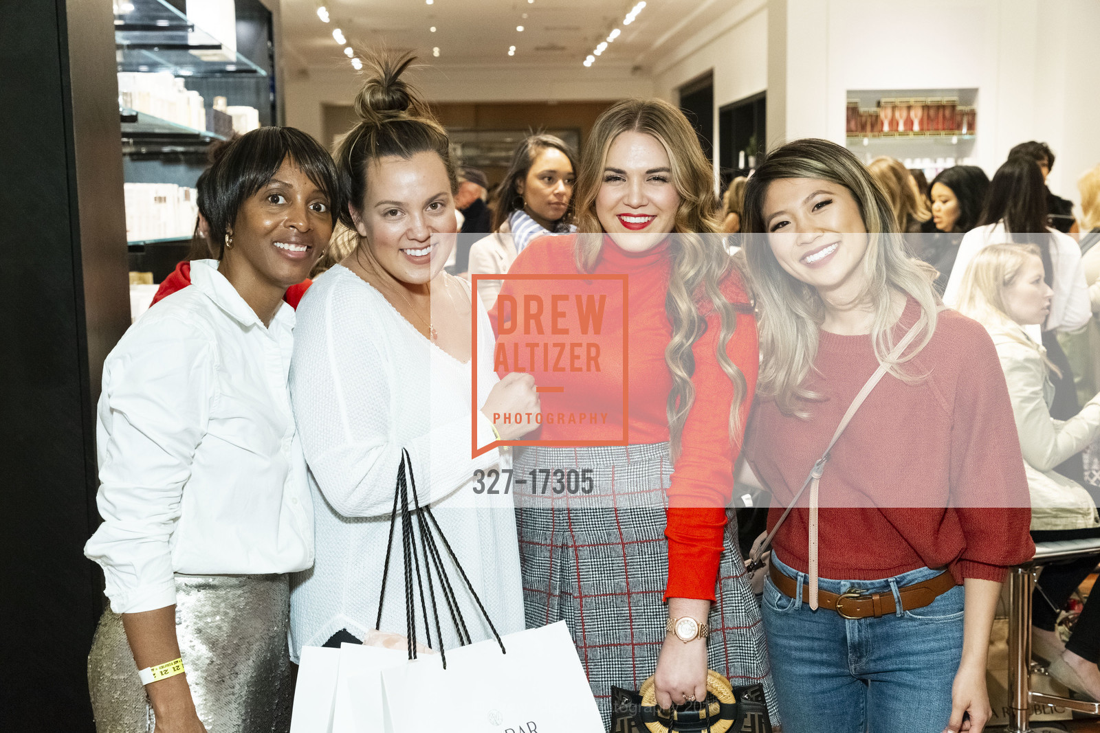 Kim Mitchell, Ashley Deal, Sarah Tripp, Ally Chen, Banana Republic Cos Bar Beauty Shop Launch 2018, Banana Republic. 256 Grant Avenue, November 8th, 2018, Photo #327-17305 Kim Mitchell, Ashley Deal, Sarah Tripp, Ally Chen, Photo #327-17305