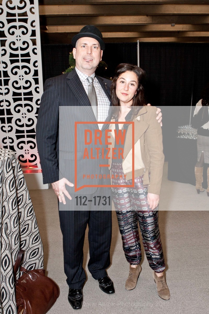Shawn Higgins, Lindsay Daunell, Photo #112-1731