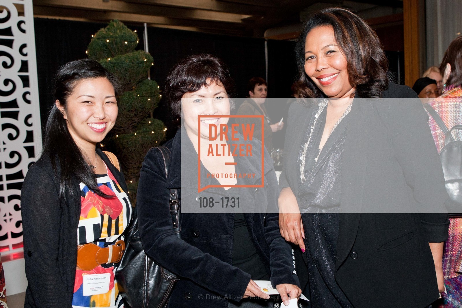 Nicha Kittitanathan, Jean Tsang, Natalie Smith, Photo #108-1731