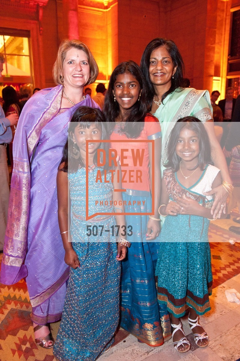 Sheri Beasley, Kaya Beasley, Latha Palaniappan, Radha Ramanathan, Photo #507-1733