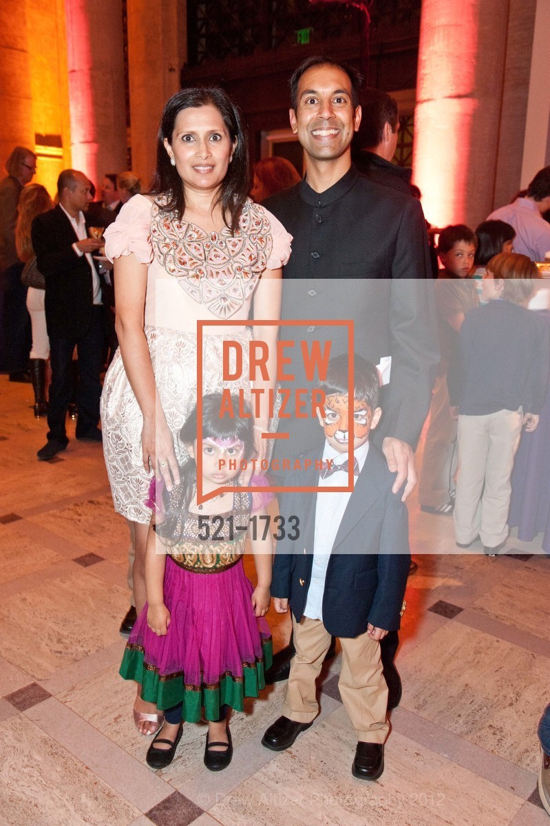 Mona Shah, Nihir Shah, Kinnari Shah, Rikhav Shah, ASIAN ART MUSEUM's Once Upon a Time in India, US, March 30th, 2012, Photo #521-1733 Mona Shah, Nihir Shah, Kinnari Shah, Rikhav Shah, Photo #521-1733