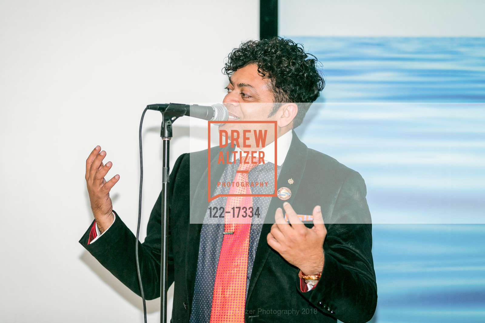 George Jacob, Oceans Call Unveiling at the Aquarium Of The Bay 2018, Aquarium Of The Bay, Farallon Room. Pier 39, November 9th, 2018, Photo #122-17334 George Jacob, Photo #122-17334