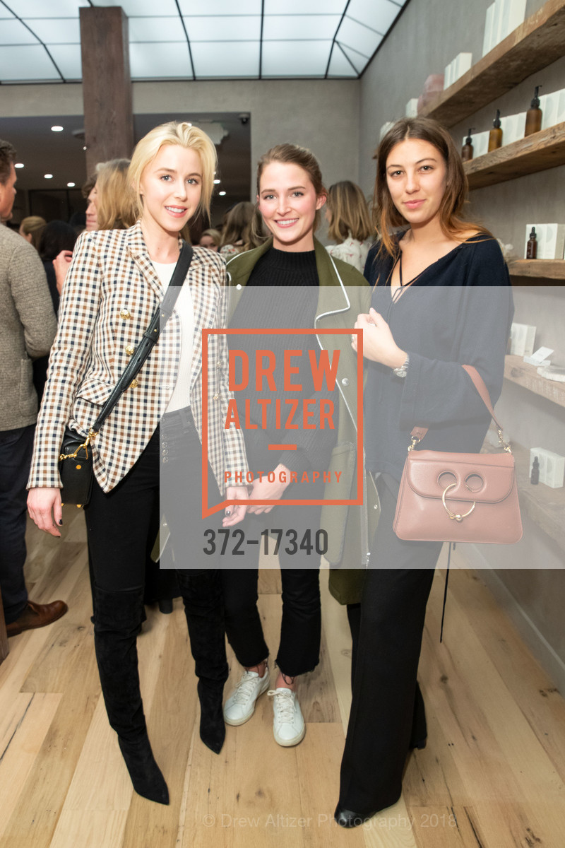 Lizzy Bates, Sarah Bates, Mini Banks, True Botanicals SF Flagship Opening Party, True Botanicals Flagship. 524 Washington Street, November 14th, 2018, Photo #372-17340 Lizzy Bates, Sarah Bates, Mini Banks, Photo #372-17340