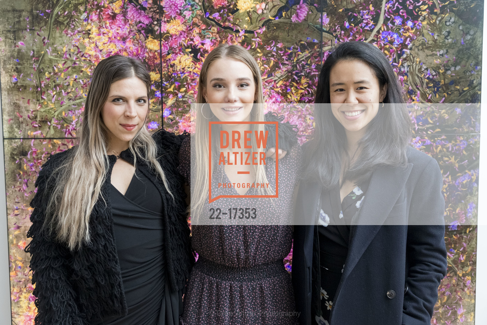 Reina Miller, Delaney Broderick, Mina Juhn, Pace Gallery - teamLab 2018, Pace Galler. 229 Hamilton Ave, Photo #22-17353 Reina Miller, Delaney Broderick, Mina Juhn, Photo #22-17353