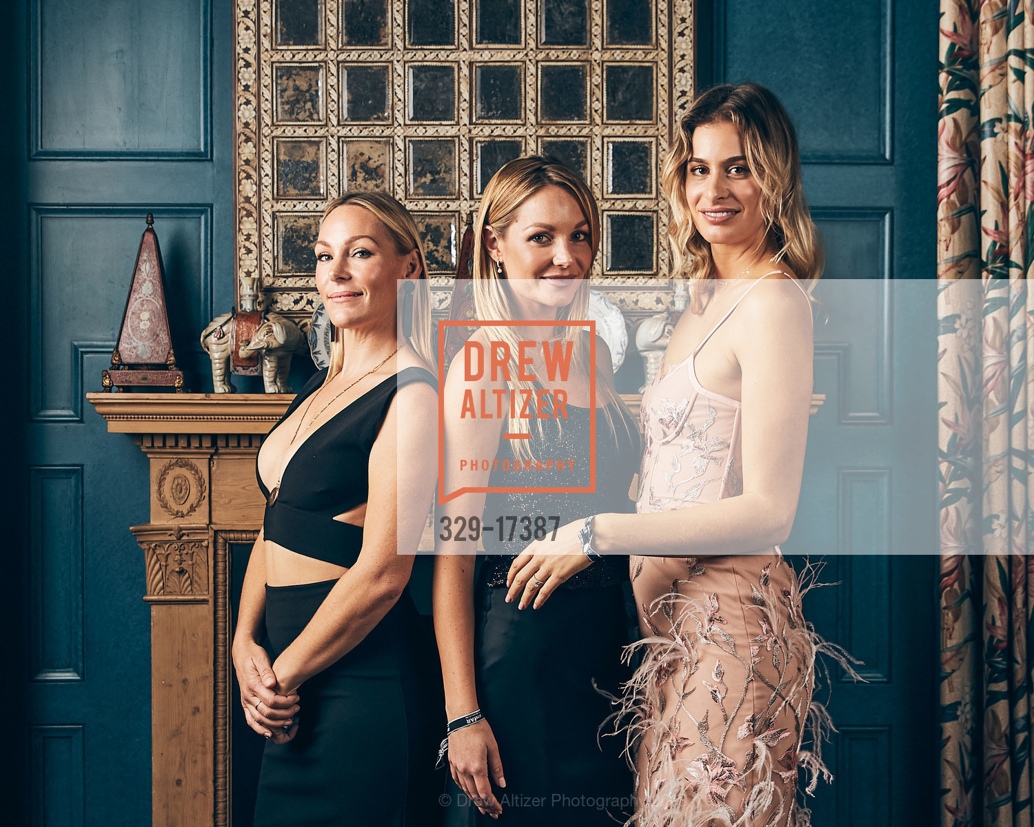 Rachel Mann, MacKenzie Burdick, Roxanne Pavee, amfAR Poker Night Photo Studio, Private Residence, November 18th, 2018, Photo #329-17387 Rachel Mann, MacKenzie Burdick, Roxanne Pavee, Photo #329-17387