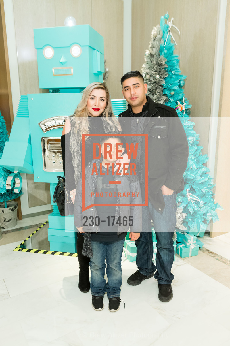 Imyra Muro, Ethan Muro, David Muro, Tiffany & Co. SF Holiday Cocktails 2018, Tiffany & Co. 350 Post, Photo #230-17465 Imyra Muro, Ethan Muro, David Muro, Photo #230-17465