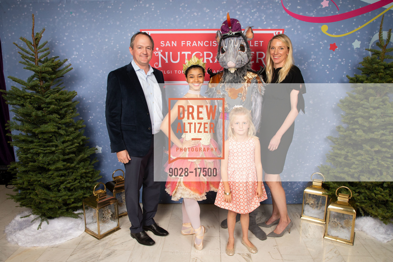 Brian Kenna, Ingrid Kenna, Isabelle Kenna, SF Ballet Nutcracker Luncheon 2018, SF City Hall and War Memorial Opera House. 1 Dr Carlton B Goodlett Pl, December 15th, 2018, Photo #9028-17500 Brian Kenna, Ingrid Kenna, Isabelle Kenna, Photo #9028-17500