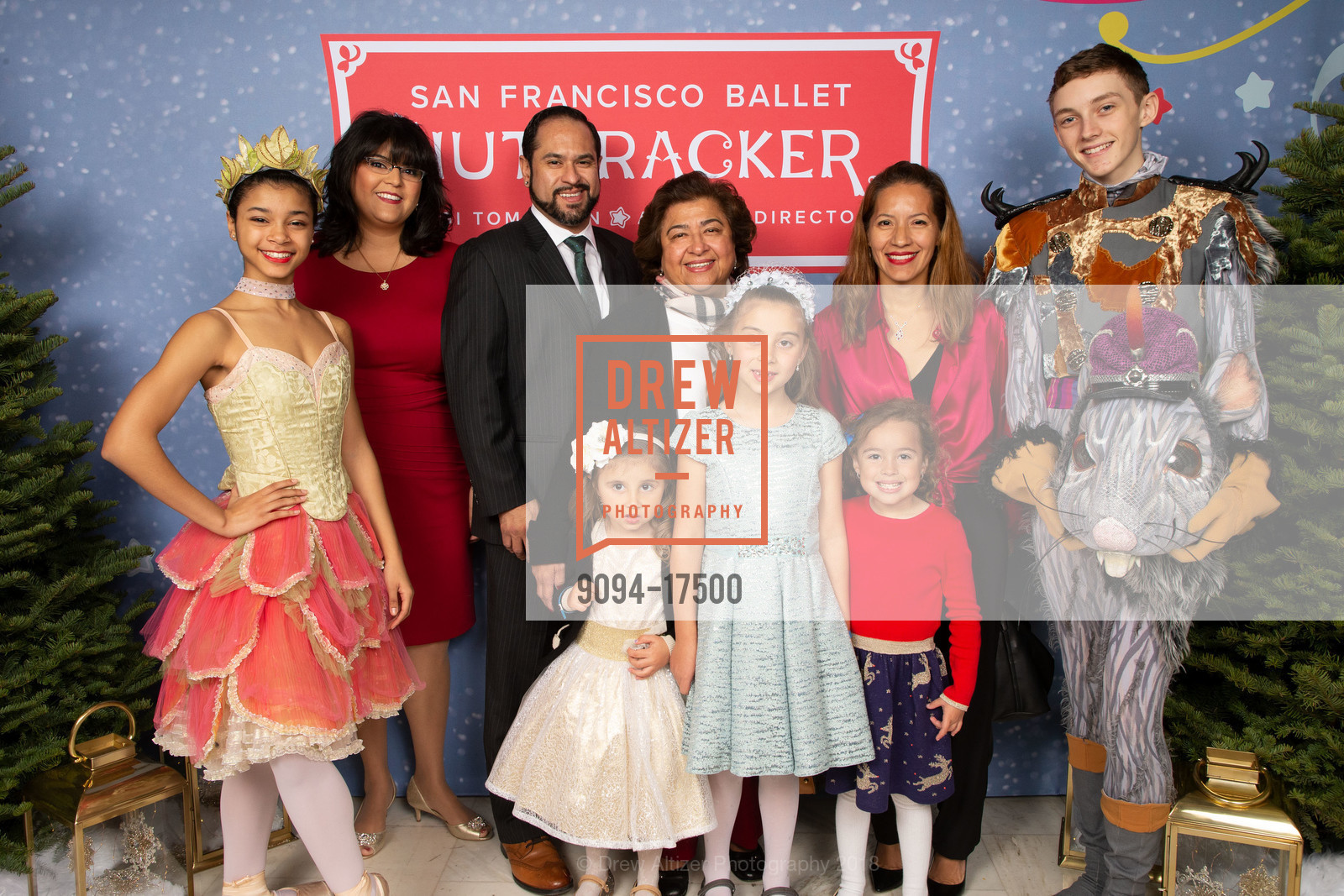 Stephanie Chigos, Allison Bennett, Anna Sampera, Olivia Chigos, Sophia Bennett, Annabella Chigos, SF Ballet Nutcracker Luncheon 2018, SF City Hall and War Memorial Opera House. 1 Dr Carlton B Goodlett Pl, December 15th, 2018, Photo #9094-17500 Stephanie Chigos, Allison Bennett, Anna Sampera, Olivia Chigos, Sophia Bennett, Annabella Chigos, Photo #9094-17500