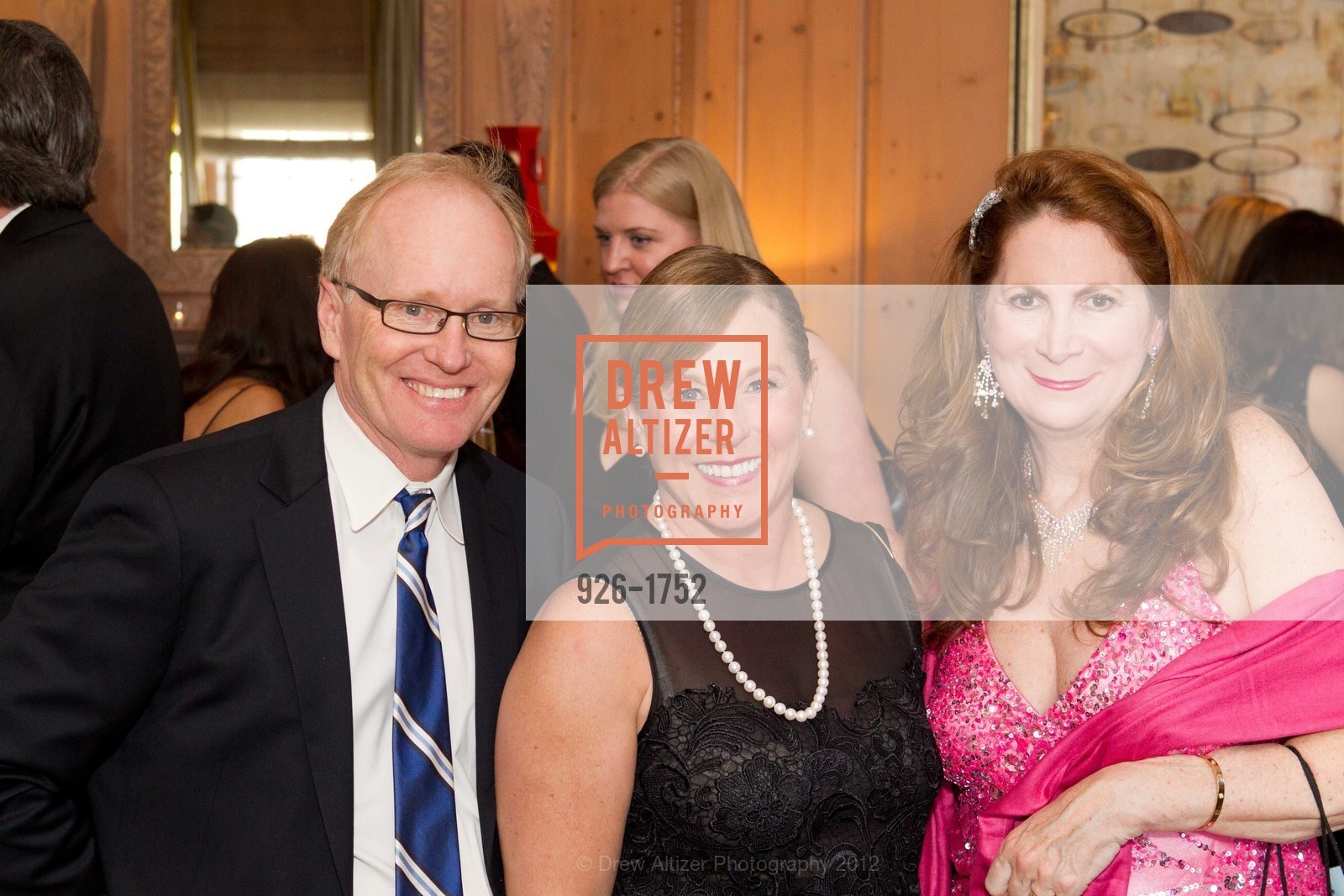 Jay Ryder, Leslie Ryder, Patricia Ferrin Loucks, JUNIOR LEAGUE OF SAN FRANCISCO'S 86th Annual Fashion Show Dinner, US, April 13th, 2012, Photo #926-1752 Jay Ryder, Leslie Ryder, Patricia Ferrin Loucks, Photo #926-1752