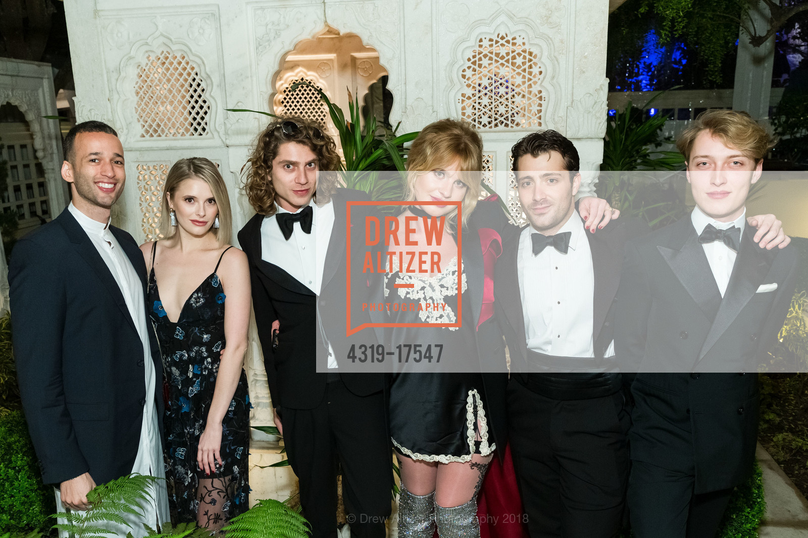 Hector Mendoza, Christie Chenette, Toby Engel, Ivy Getty, Dorren Rosenbaum, Ben Krieglstein, Gordon Peter Getty's 85th Birthday Celebration, Private Residence, December 15th, 2018, Photo #4319-17547 Hector Mendoza, Christie Chenette, Toby Engel, Ivy Getty, Dorren Rosenbaum, Ben Krieglstein, Photo #4319-17547