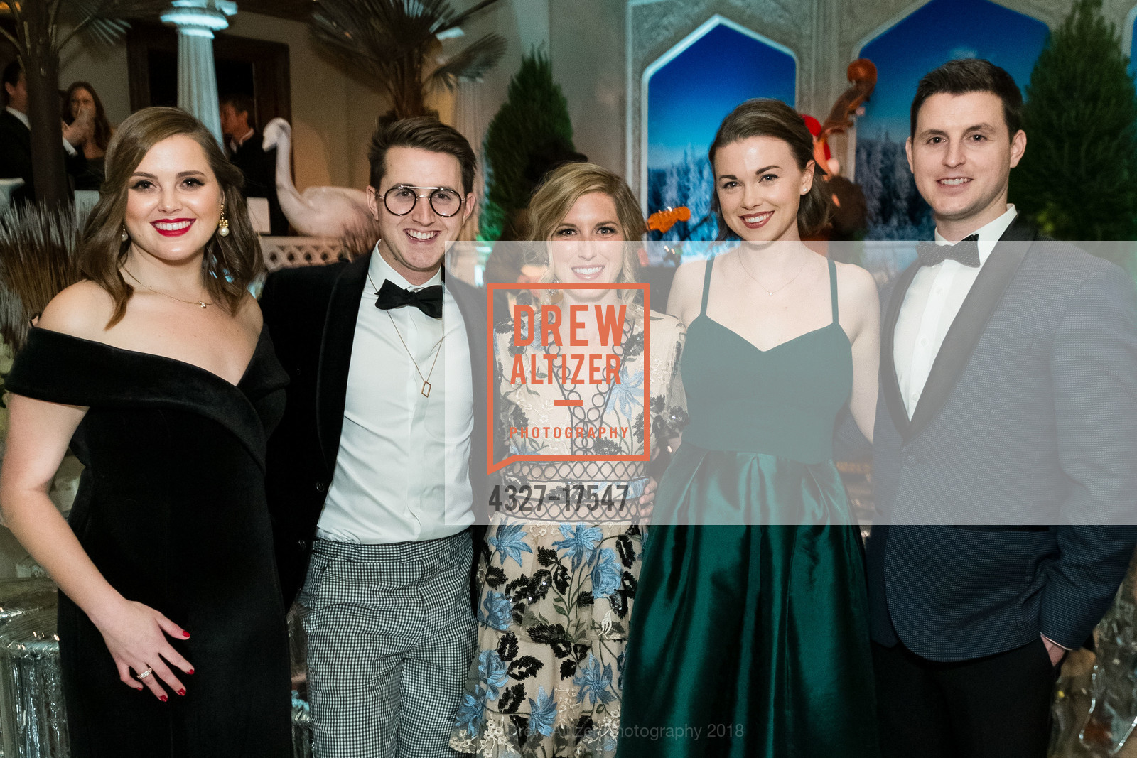 Madeline Hewitt, John Hewitt, Lauren Hewitt, Kiara Hewitt, Mike Hewitt, Gordon Peter Getty's 85th Birthday Celebration, Private Residence, December 15th, 2018, Photo #4327-17547 Madeline Hewitt, John Hewitt, Lauren Hewitt, Kiara Hewitt, Mike Hewitt, Photo #4327-17547