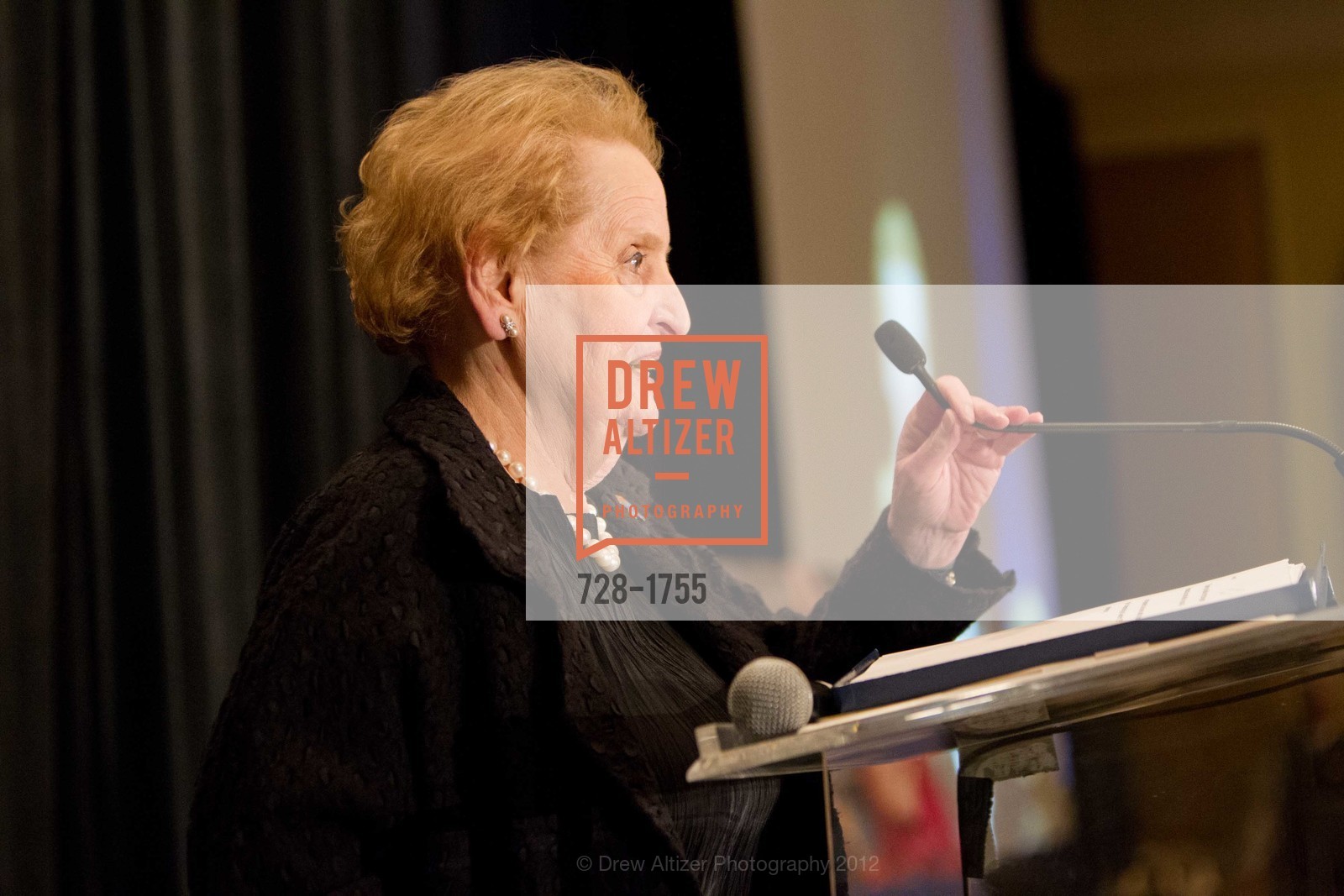 Madeleine Albright, Photo #728-1755