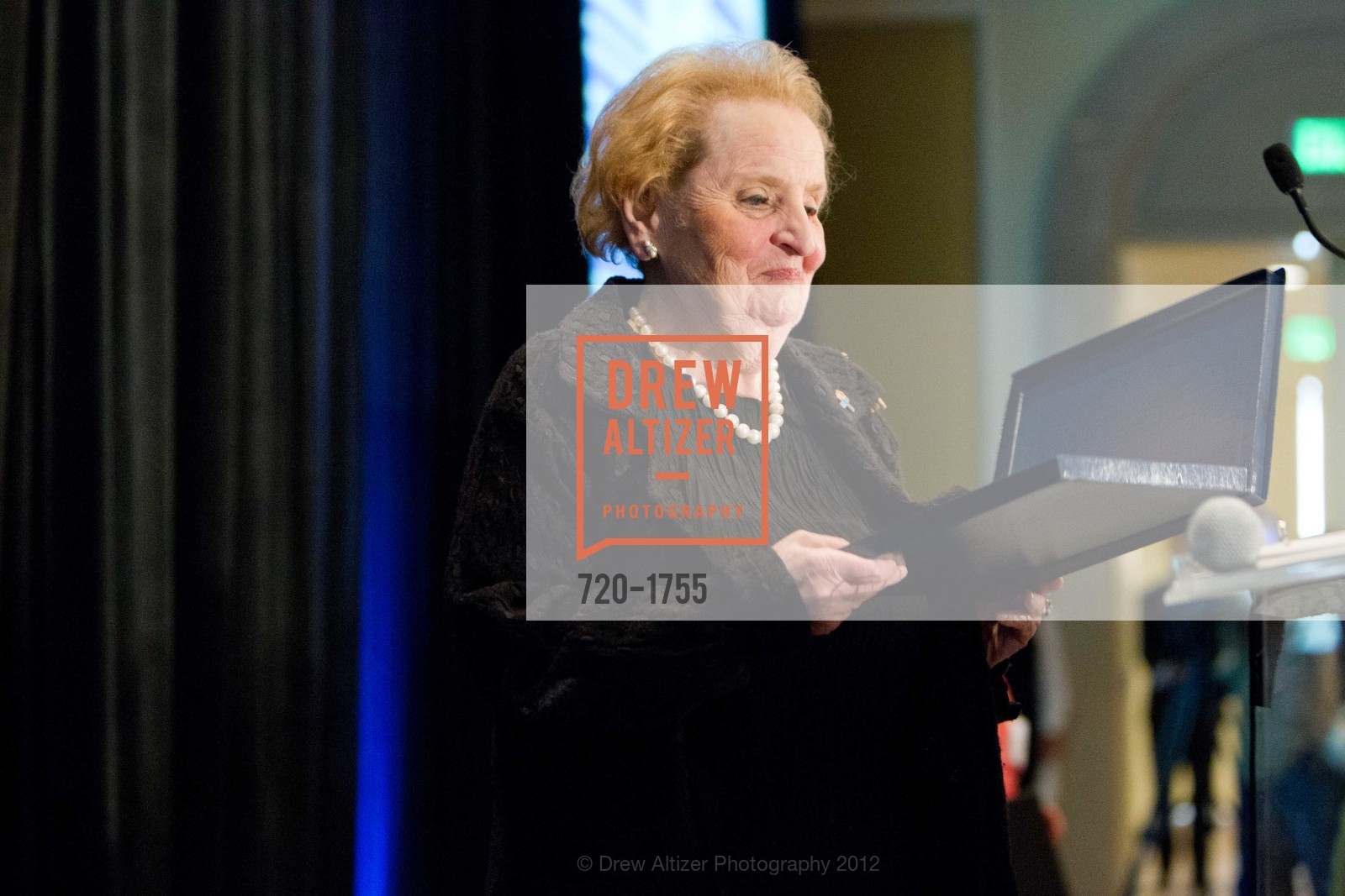 Madeleine Albright, Photo #720-1755