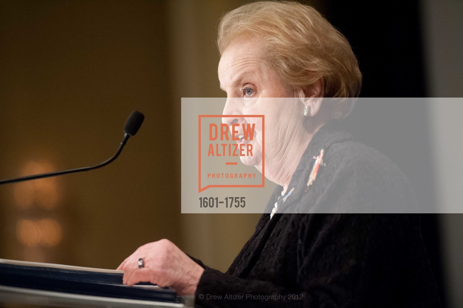 Madeleine Albright, Photo #1601-1755