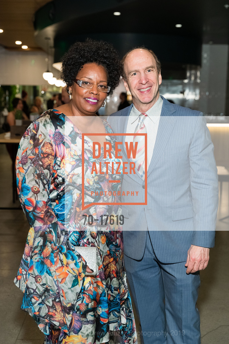 Dianne Reeves, Darryl Pitt, SFJAZZ Gala 2019, SFJAZZ. 201 Franklin St, San Francisco, CA 94102, January 31st, 2019, Photo #70-17619 Dianne Reeves, Darryl Pitt, Photo #70-17619