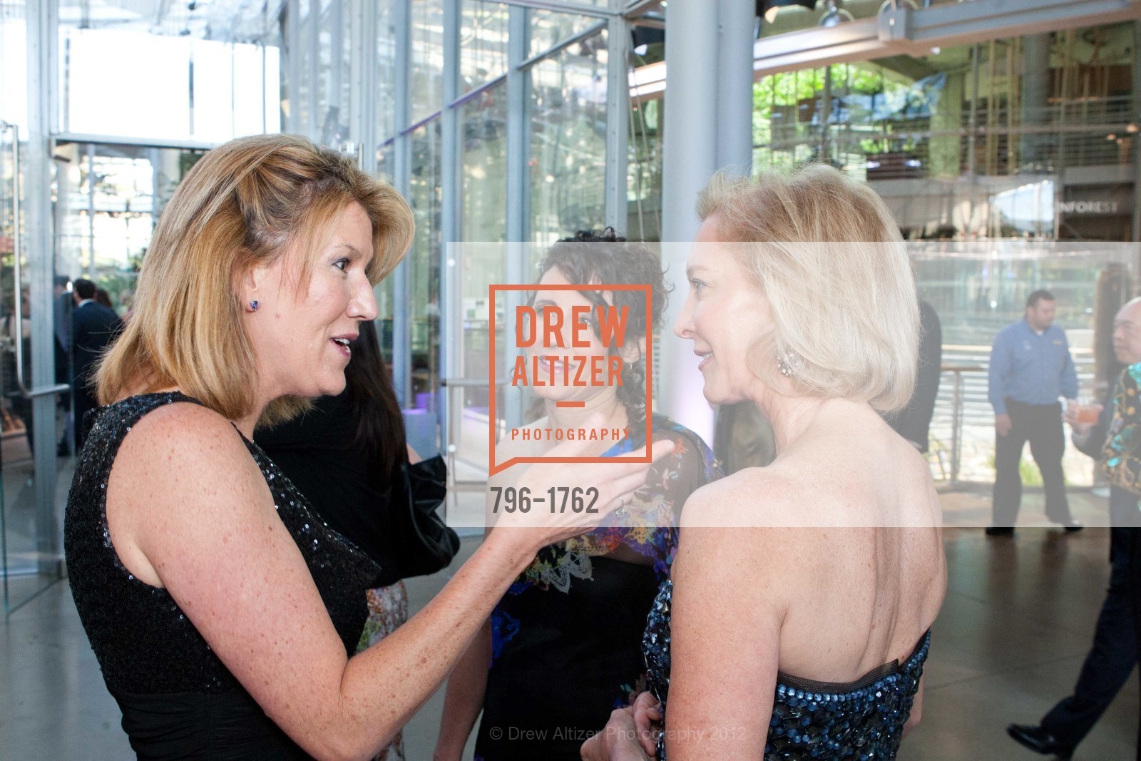 Vanessa Noland, Wendy Schmidt, Photo #796-1762