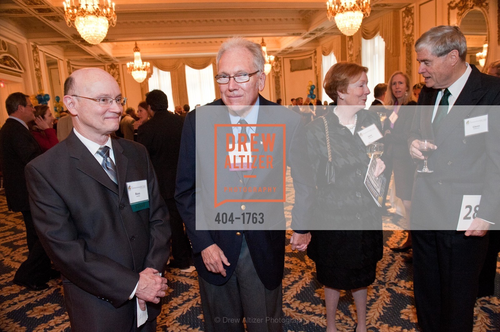 Ross Lawley, Rolando Esteverena, THE COMMONWEATH CLUB OF CALIFORNIA's 109th Anniversary and 24th Annual Distinguished Citizen, US, April 19th, 2012, Photo #404-1763 Ross Lawley, Rolando Esteverena, Photo #404-1763