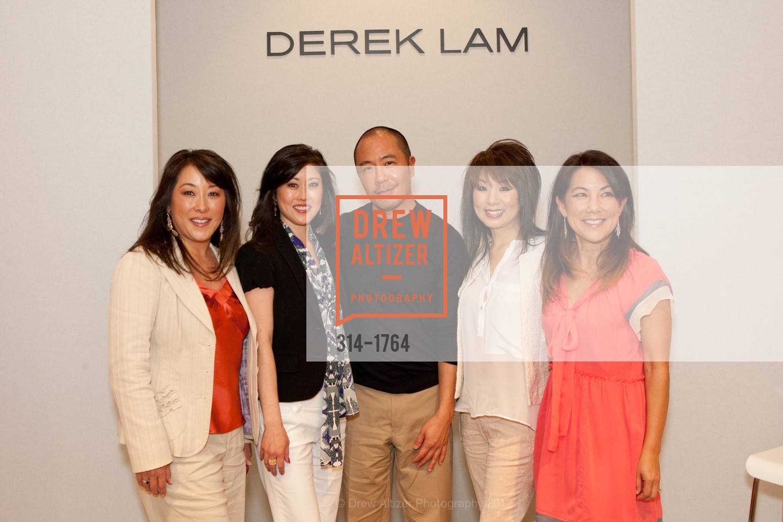 Lori Yamaguchi, Kristi Yamaguchi, Derek Lam, Jennifer Li, Cathy Yih, Photo #314-1764