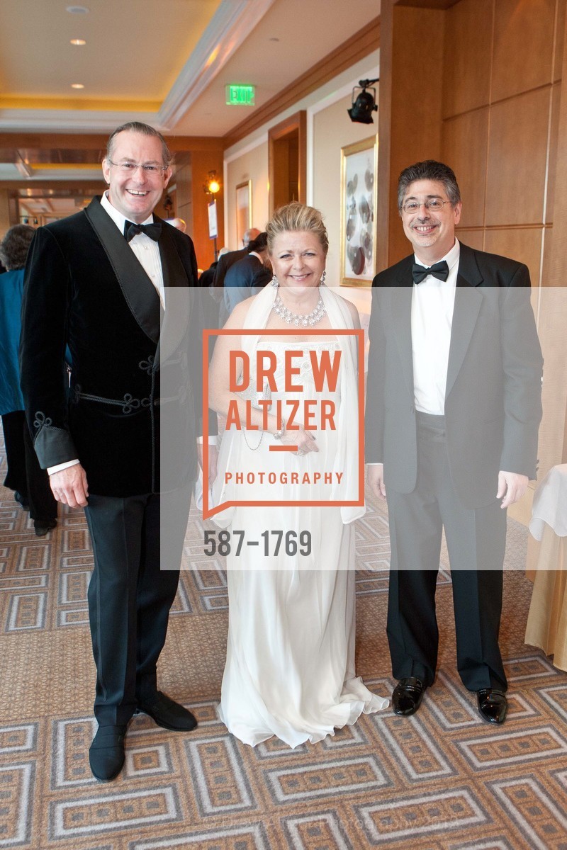 Jim Noe, Pamela Kuhn, Anthony Manoli, A Royal Affair - The Merola Opera Program Benefit Gala, US, April 21st, 2012, Photo #587-1769 Jim Noe, Pamela Kuhn, Anthony Manoli, Photo #587-1769