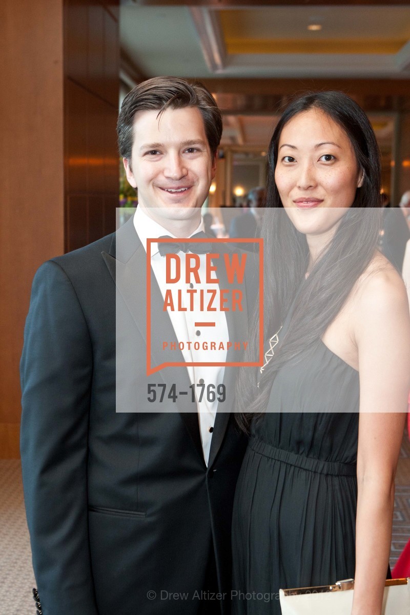John Fesko, Yusun Kwan, A Royal Affair - The Merola Opera Program Benefit Gala, US, April 21st, 2012, Photo #574-1769 John Fesko, Yusun Kwan, Photo #574-1769