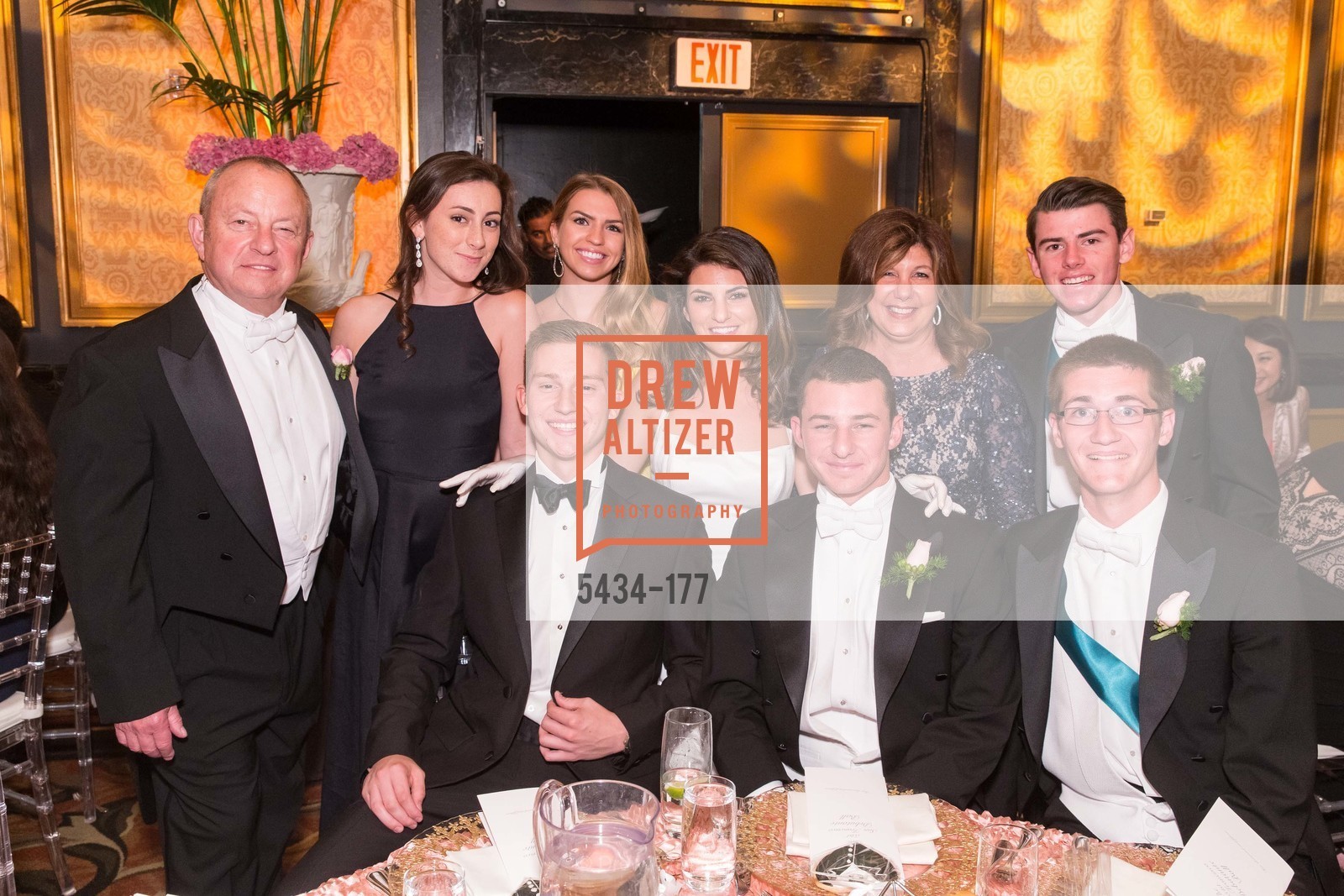 Mark David Silverman, Paige Alexandra Silverman, Parker Wyatt Silverman, Vicki Silverman, San Francisco Debutante Ball 2015, The Westin St. Francis San Francisco Union Square. 335 Powell St, June 19th, 2015, Photo #5434-177 Mark David Silverman, Paige Alexandra Silverman, Parker Wyatt Silverman, Vicki Silverman, Photo #5434-177